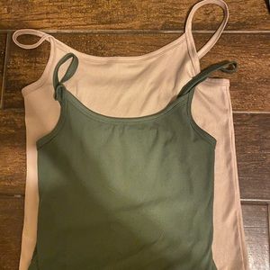 No boundaries womens size large olive and beige camisoles.